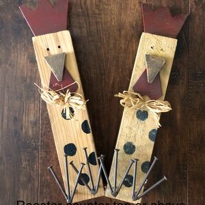 Farmhouse Rooster Decor